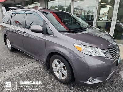 2017 Toyota Sienna LE 8 Passenger