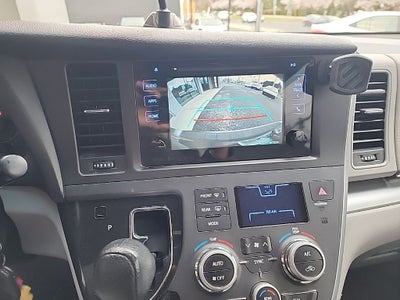 2017 Toyota Sienna LE 8 Passenger