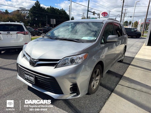 2020 Toyota Sienna LE 8 Passenger
