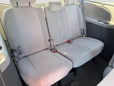 2020 Toyota Sienna LE 7 Passenger