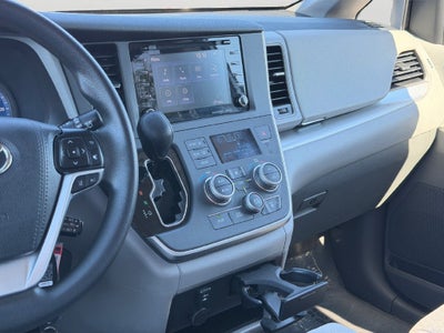 2020 Toyota Sienna LE 7 Passenger