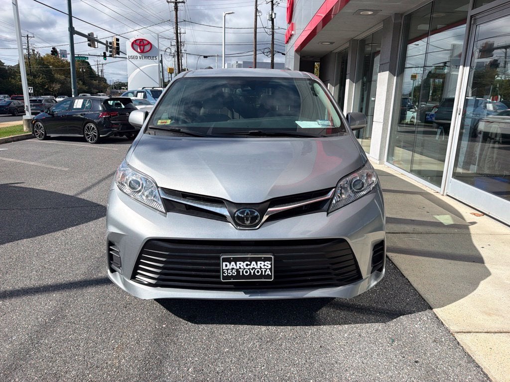 2020 Toyota Sienna LE 8 Passenger