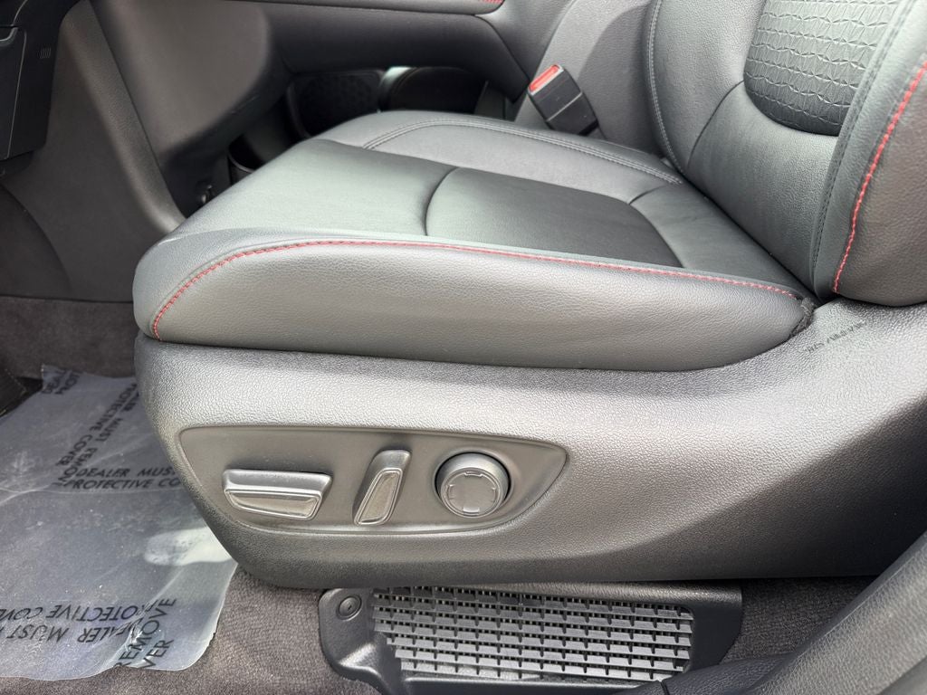 2025 Toyota Sienna XSE 7 Passenger