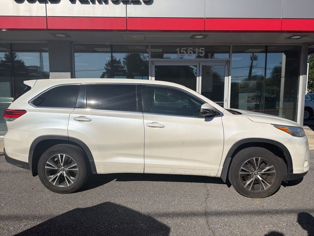 2018 Toyota Highlander LE
