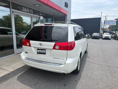 2009 Toyota Sienna XLE