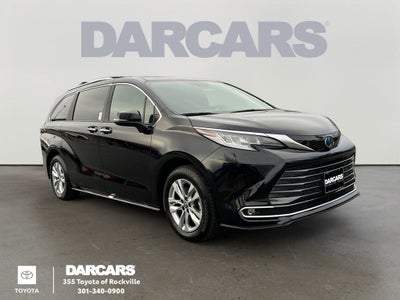 2025 Toyota Sienna Limited 7 Passenger