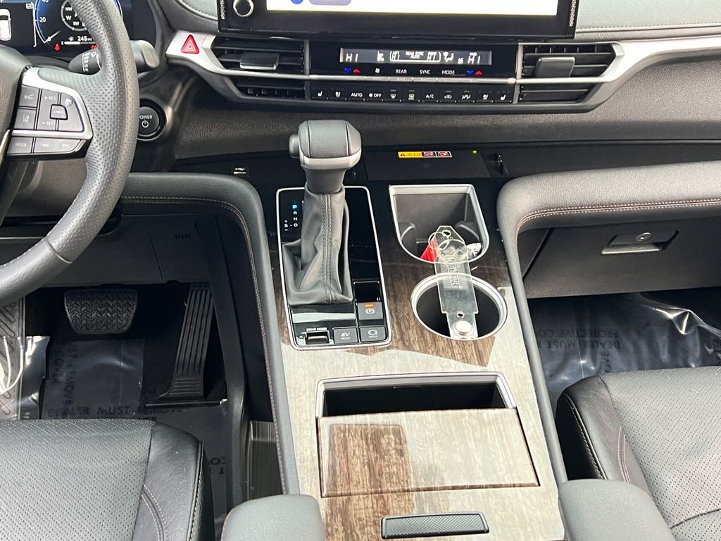 2025 Toyota Sienna Limited 7 Passenger