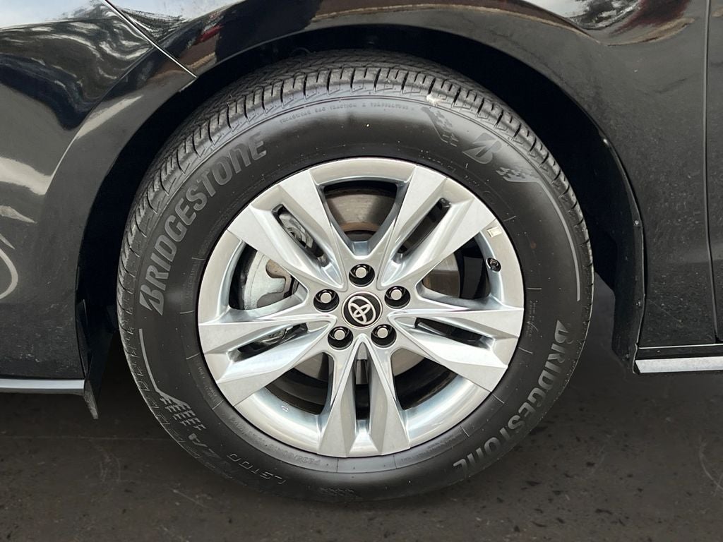 2025 Toyota Sienna Limited 7 Passenger