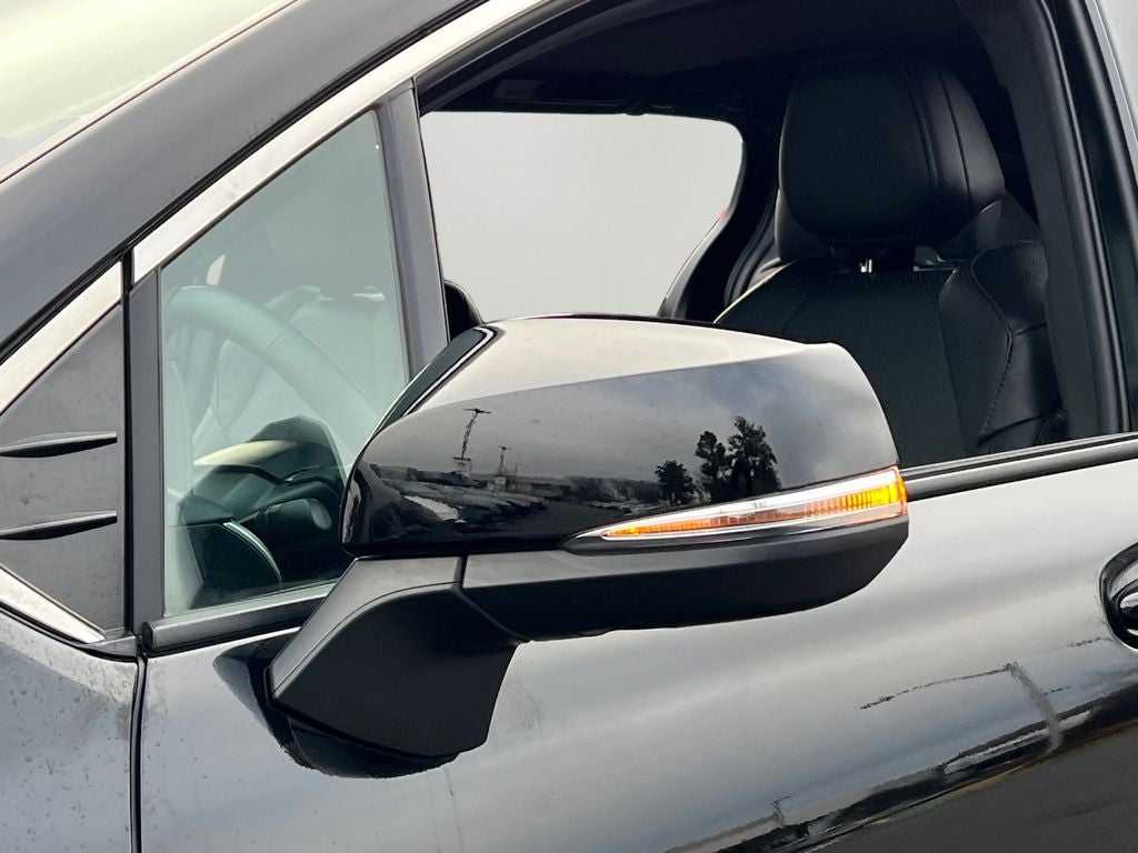 2025 Toyota Sienna Limited 7 Passenger