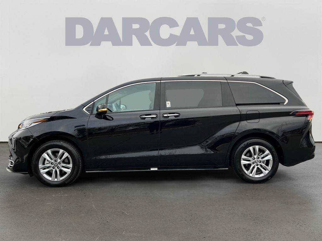 2025 Toyota Sienna Limited 7 Passenger