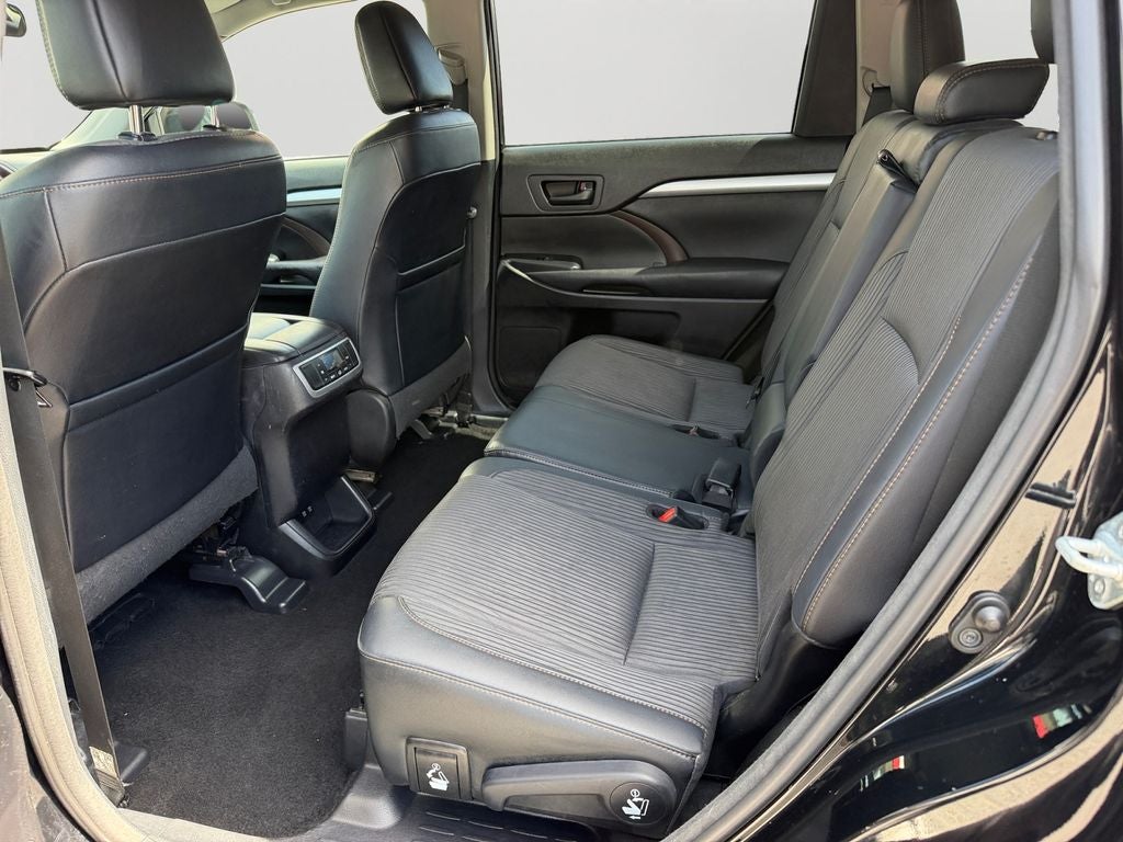 2017 Toyota Highlander LE Plus