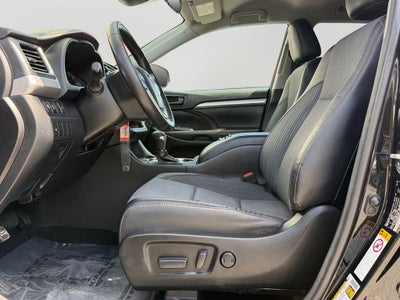 2017 Toyota Highlander LE Plus