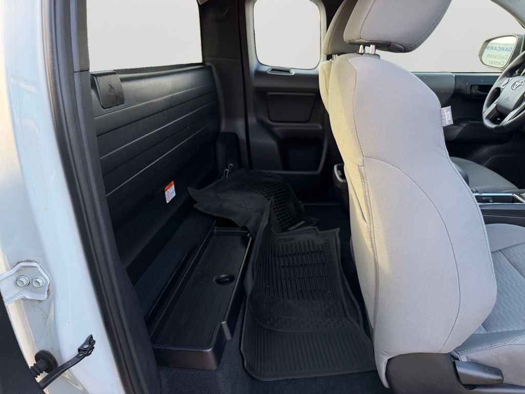 2017 Toyota Tacoma SR