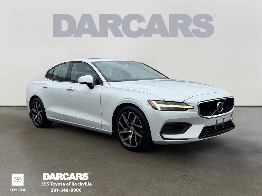 2020 Volvo S60 T6 Momentum