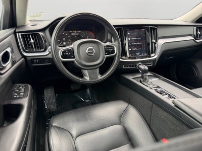 2020 Volvo S60 T6 Momentum