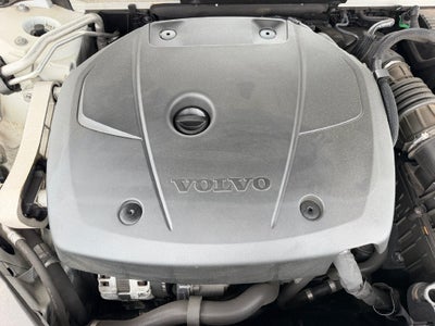 2020 Volvo S60 T6 Momentum
