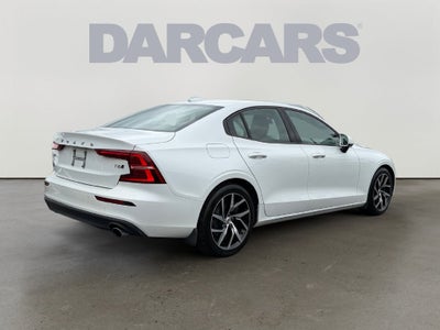 2020 Volvo S60 T6 Momentum