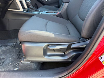 2023 Toyota Corolla Cross LE Moonroof