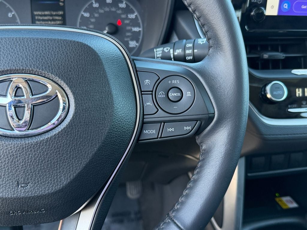 2023 Toyota Corolla Cross LE Moonroof