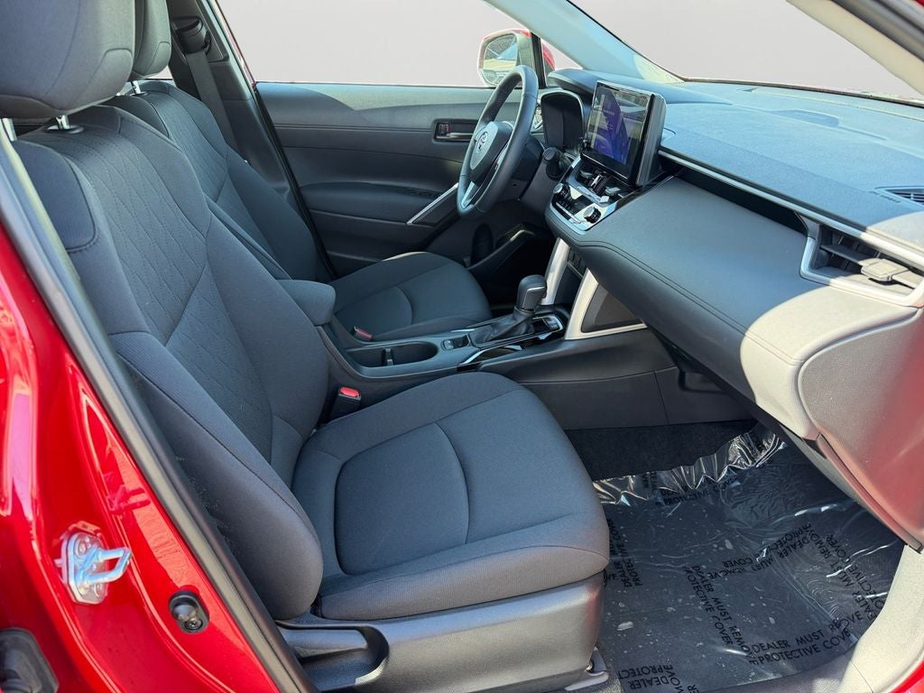 2023 Toyota Corolla Cross LE Moonroof