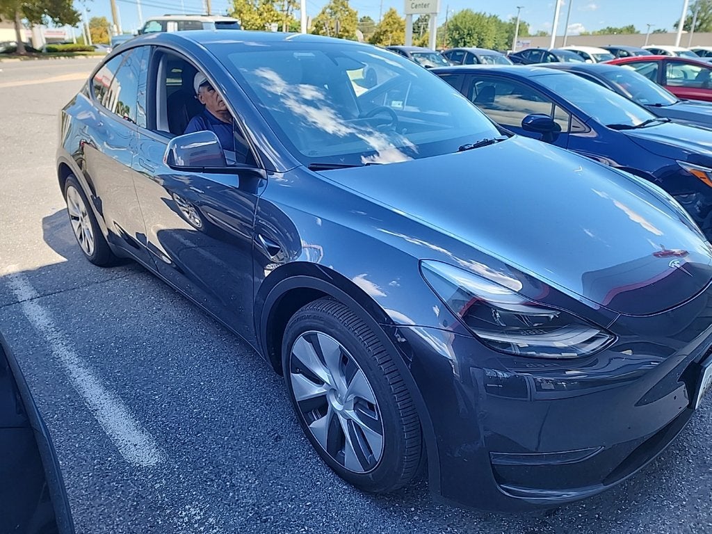 2024 Tesla Model Y Long Range