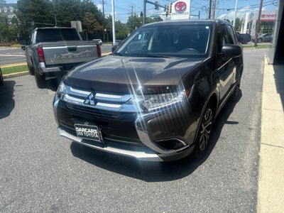 2017 Mitsubishi Outlander ES