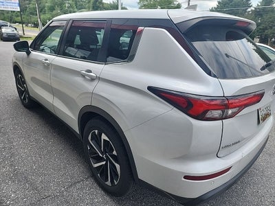 2022 Mitsubishi Outlander ES