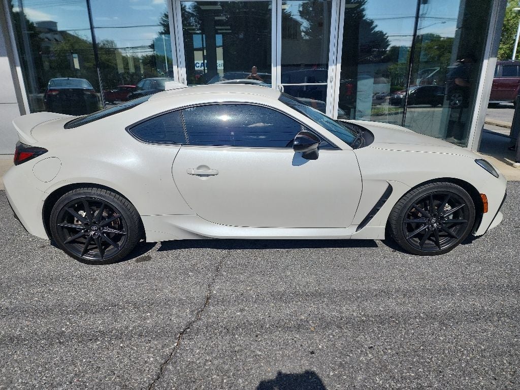 2024 Toyota GR86 Premium