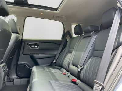 2025 Nissan Rogue Platinum