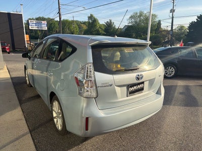 2014 Toyota Prius v Five