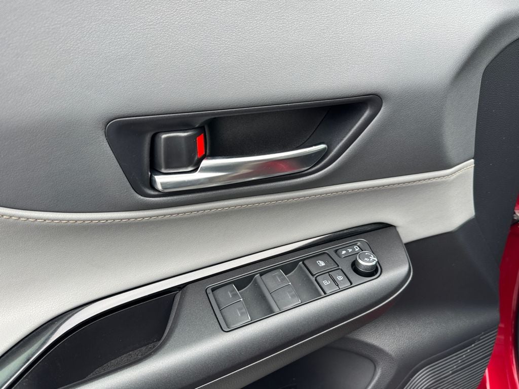 2024 Toyota Venza LE