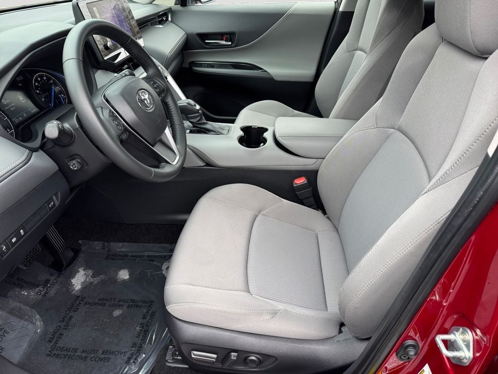 2024 Toyota Venza LE
