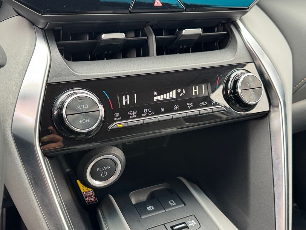 2024 Toyota Venza LE