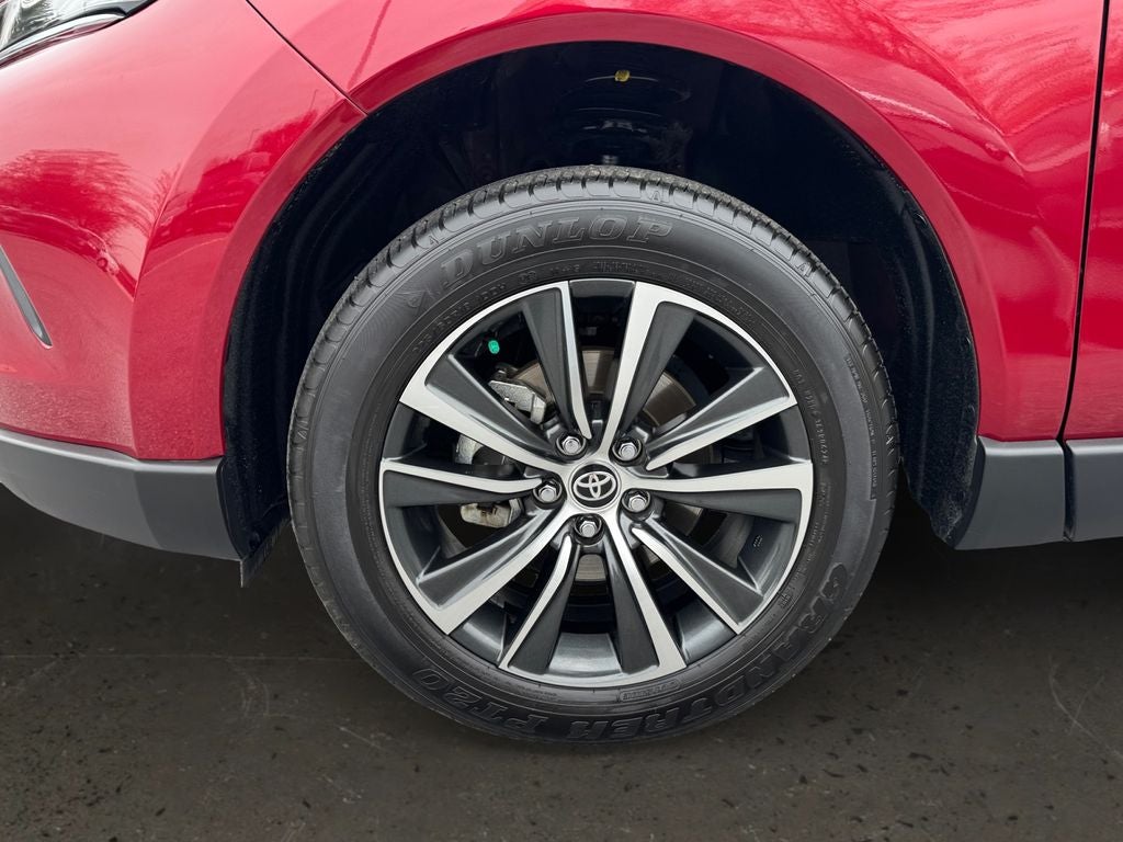 2024 Toyota Venza LE