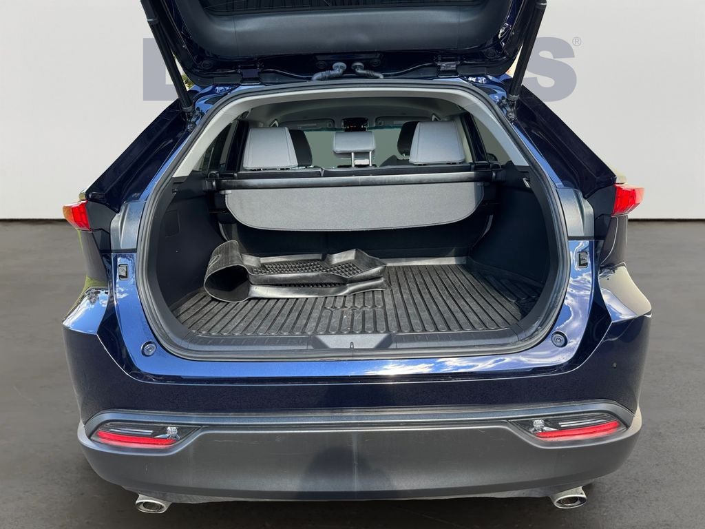 2023 Toyota Venza LE