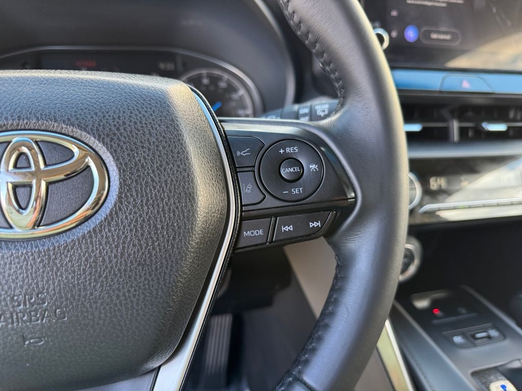 2023 Toyota Venza LE