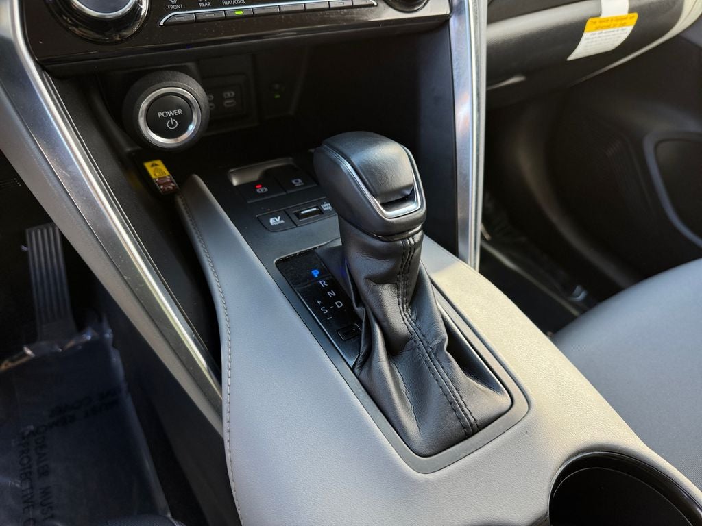 2023 Toyota Venza LE