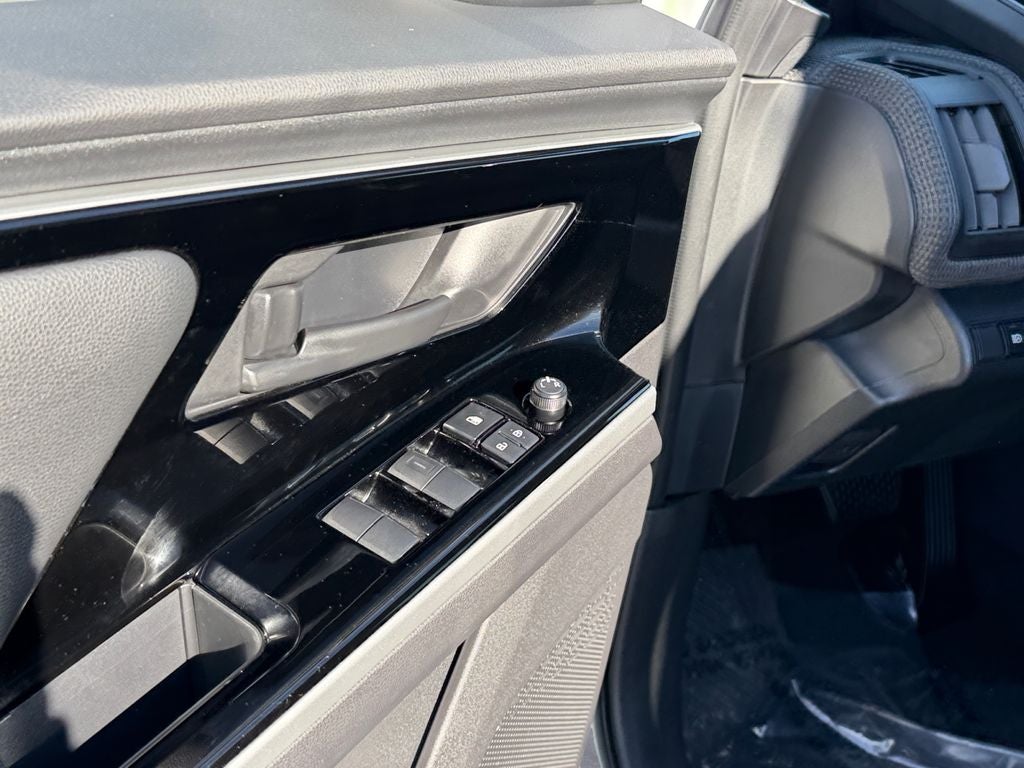 2025 Toyota bZ4X XLE