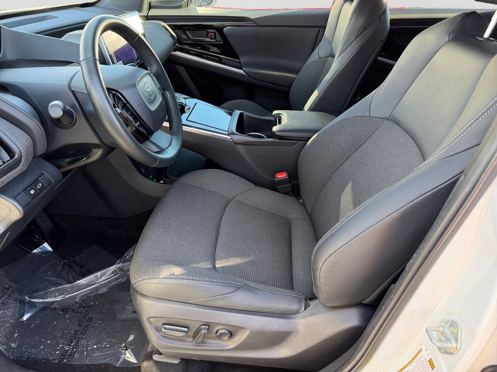 2025 Toyota bZ4X XLE