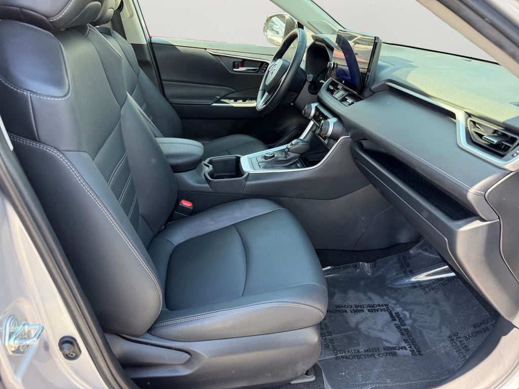 2023 Toyota RAV4 Hybrid XLE Premium