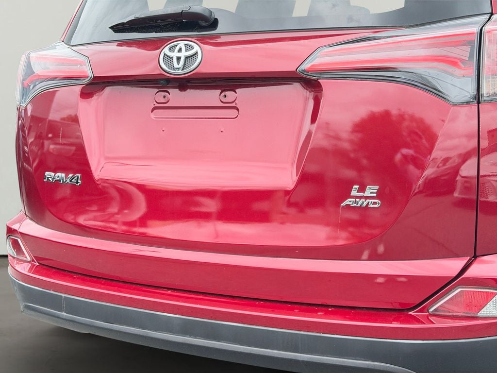 2018 Toyota RAV4 LE