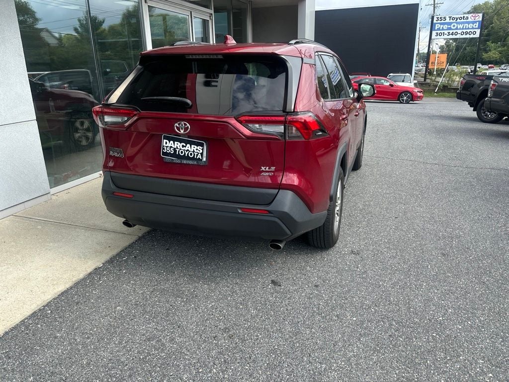 2020 Toyota RAV4 XLE