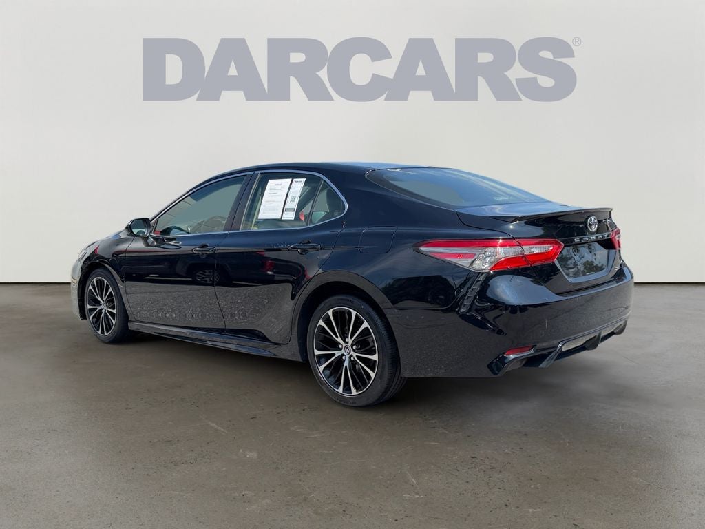2018 Toyota Camry SE