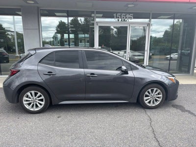 2025 Toyota Corolla Hatchback SE