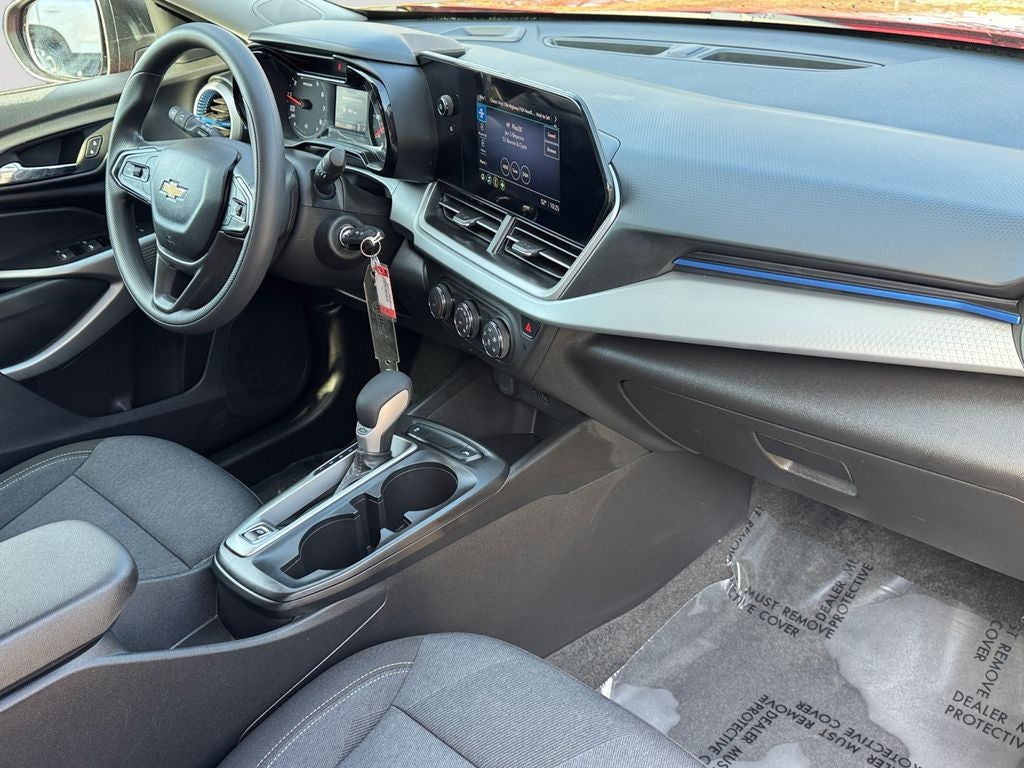 2025 Chevrolet Trax LS