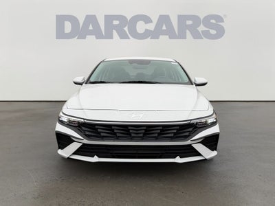 2025 Hyundai Elantra SE