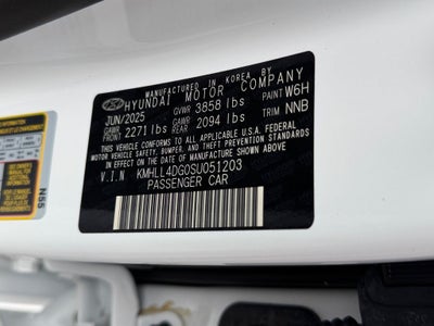 2025 Hyundai Elantra SE