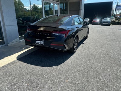 2025 Hyundai Elantra SEL Sport