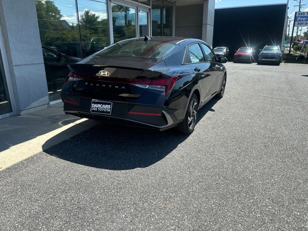 2025 Hyundai Elantra SEL Sport
