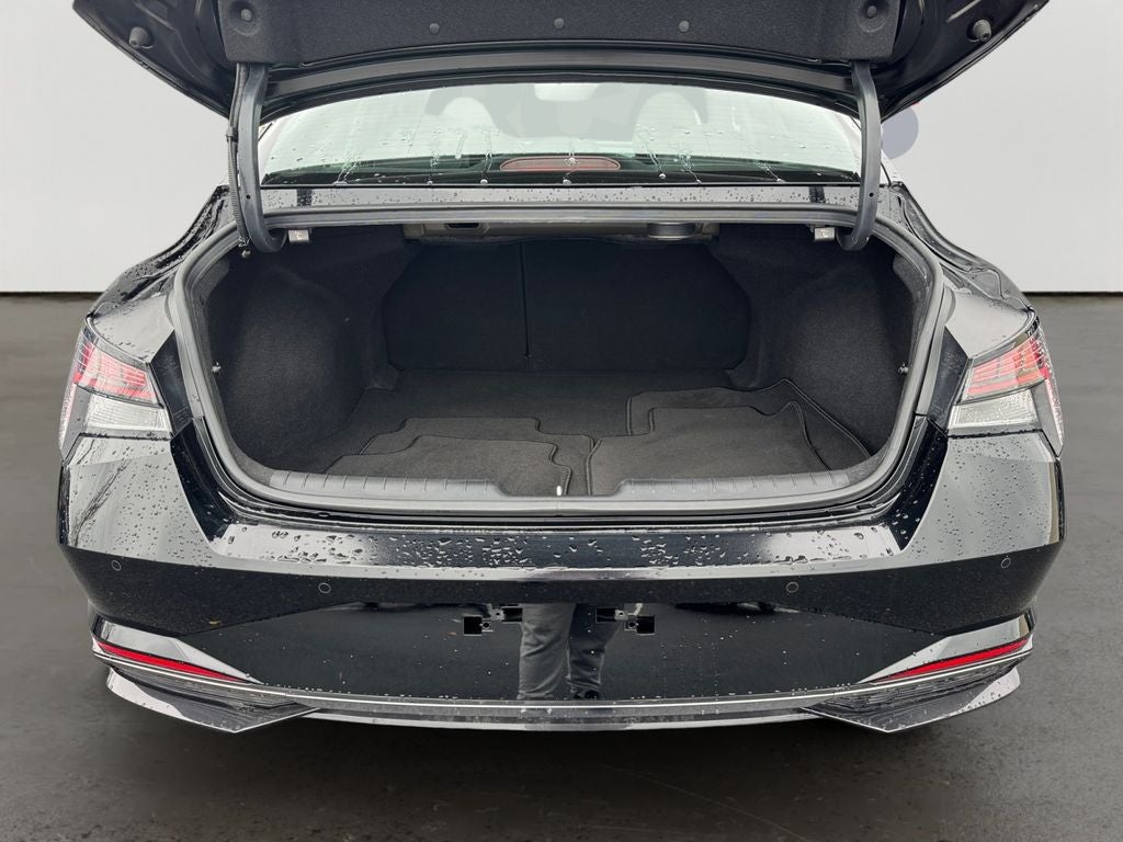 2022 Hyundai Elantra Hybrid Limited w/Sunroof